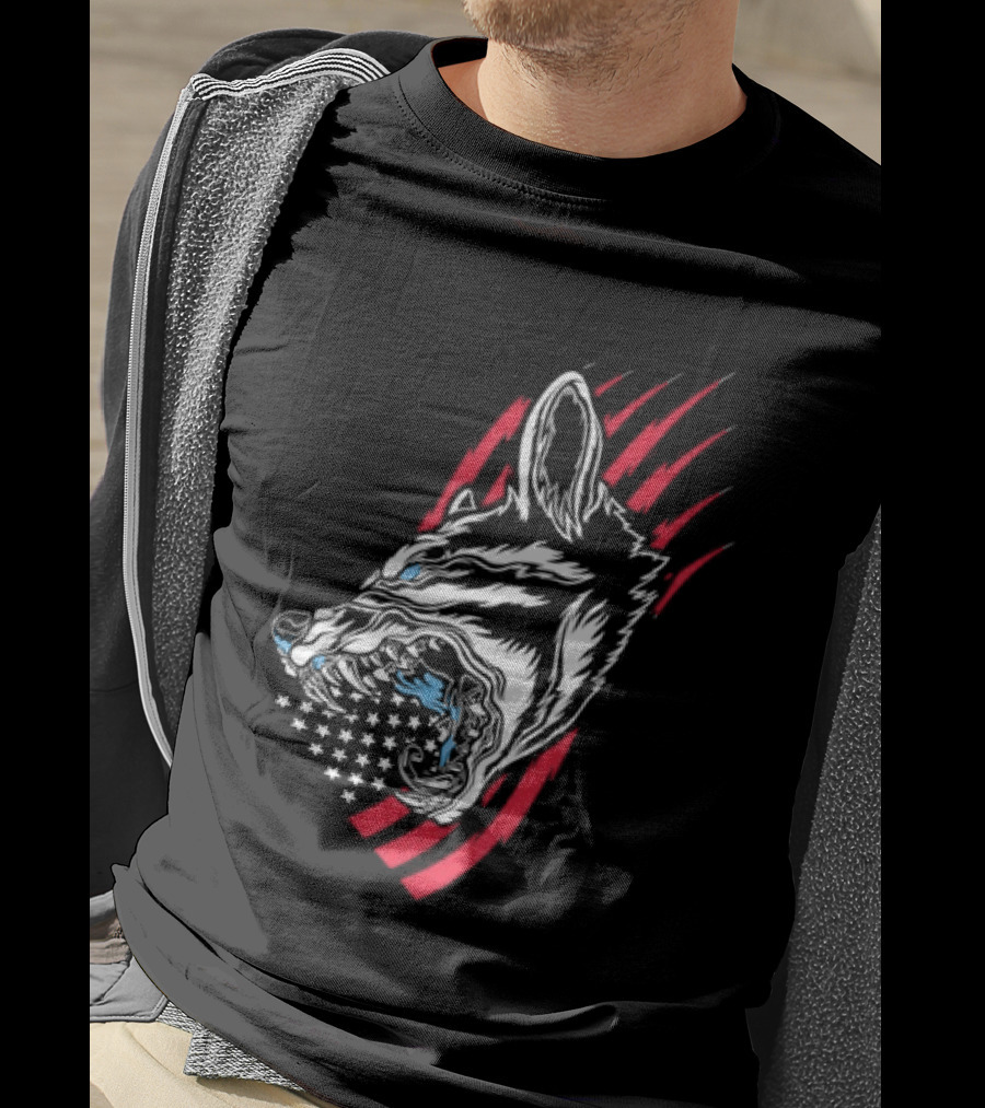 Wolf Snarling With Stars And Stripes American Flag T-Shirt