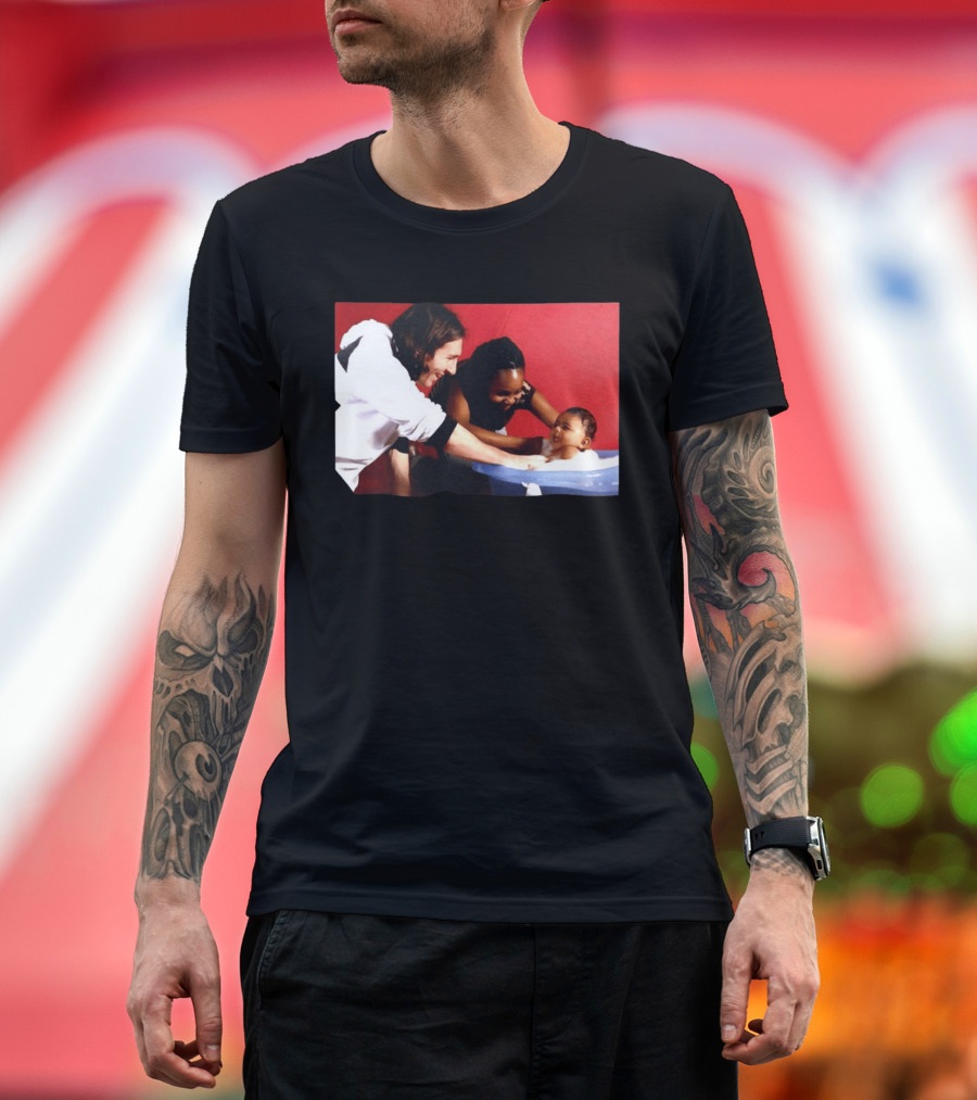 Lionel Messi Bathes Baby Lamine Yamal Legendary Blessing Football Moment T-Shirt