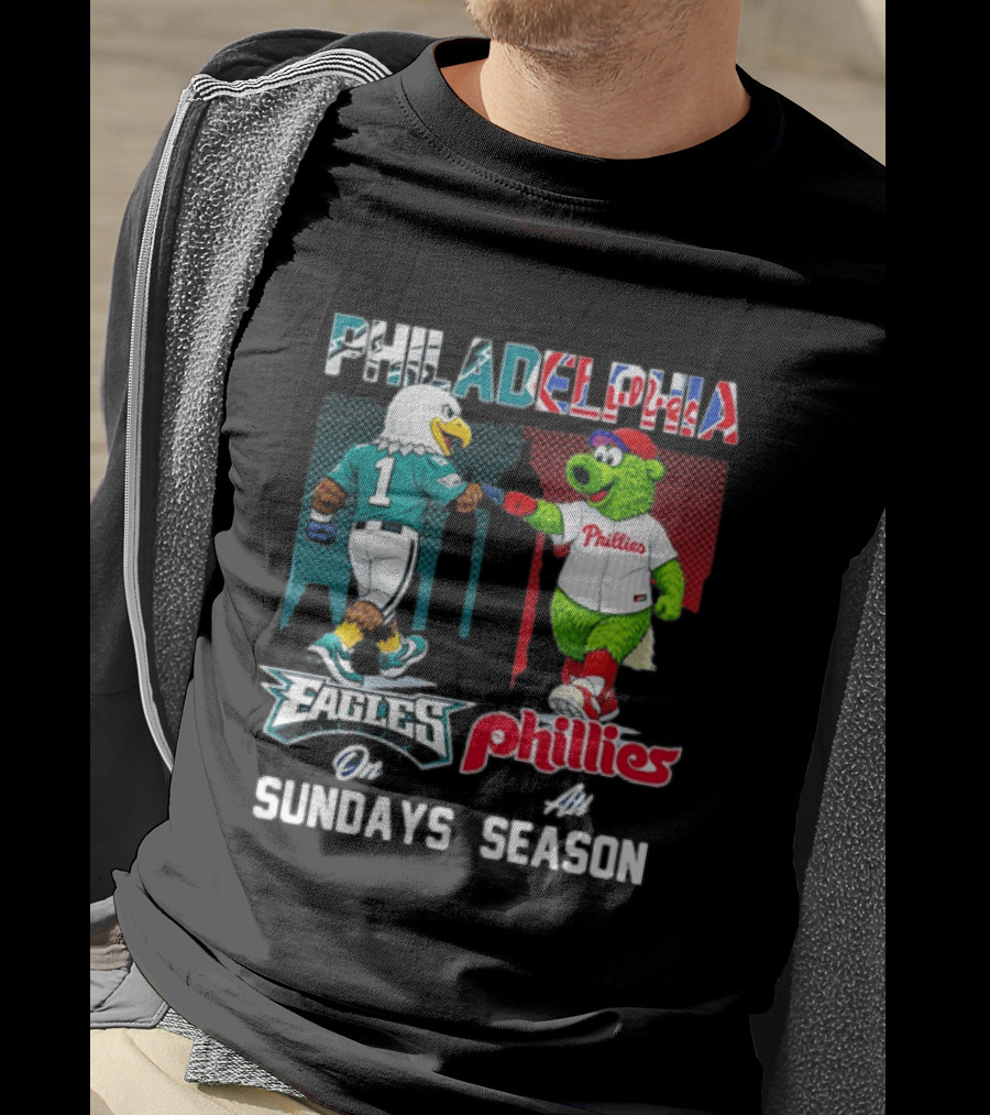 Philadelphia Eagles Phillies Fist Bump Sundays At Season T-Shirt