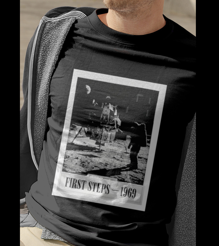 First Steps 1969 Apollo 11 Lunar Module Eagle Moon Landing Astronaut T-Shirt