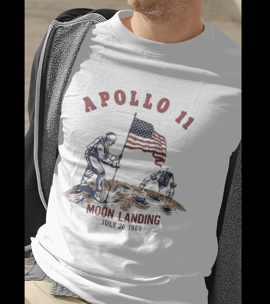 Apollo 11 Moon Landing Astronaut Flag July 20 1969 T-Shirt