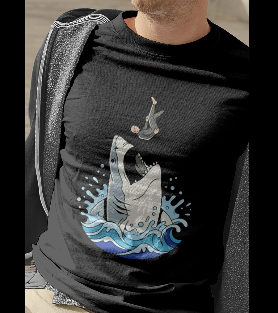 Great White Shark Surfer Falling Water Splash Scene T-Shirt