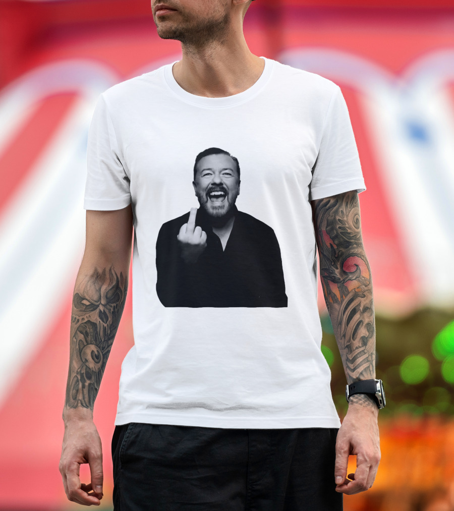 Anh Ricky Gervais Laughing Middle Finger Gesture T-Shirt