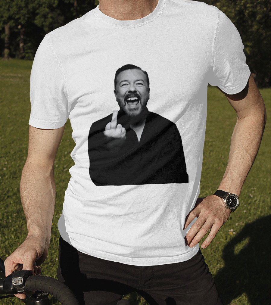 Anh Ricky Gervais Laughing Middle Finger Gesture T-Shirt