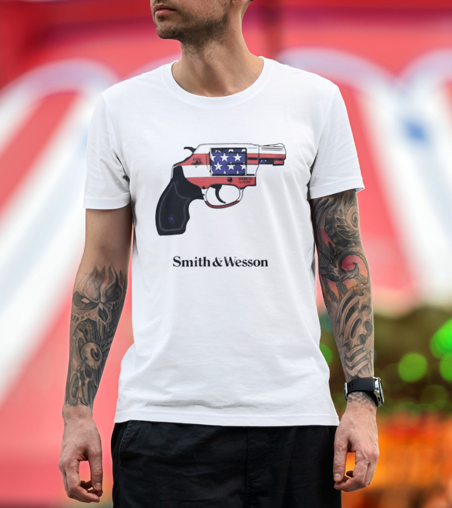 Smith And Wesson American Flag Revolver Firearm T-Shirt