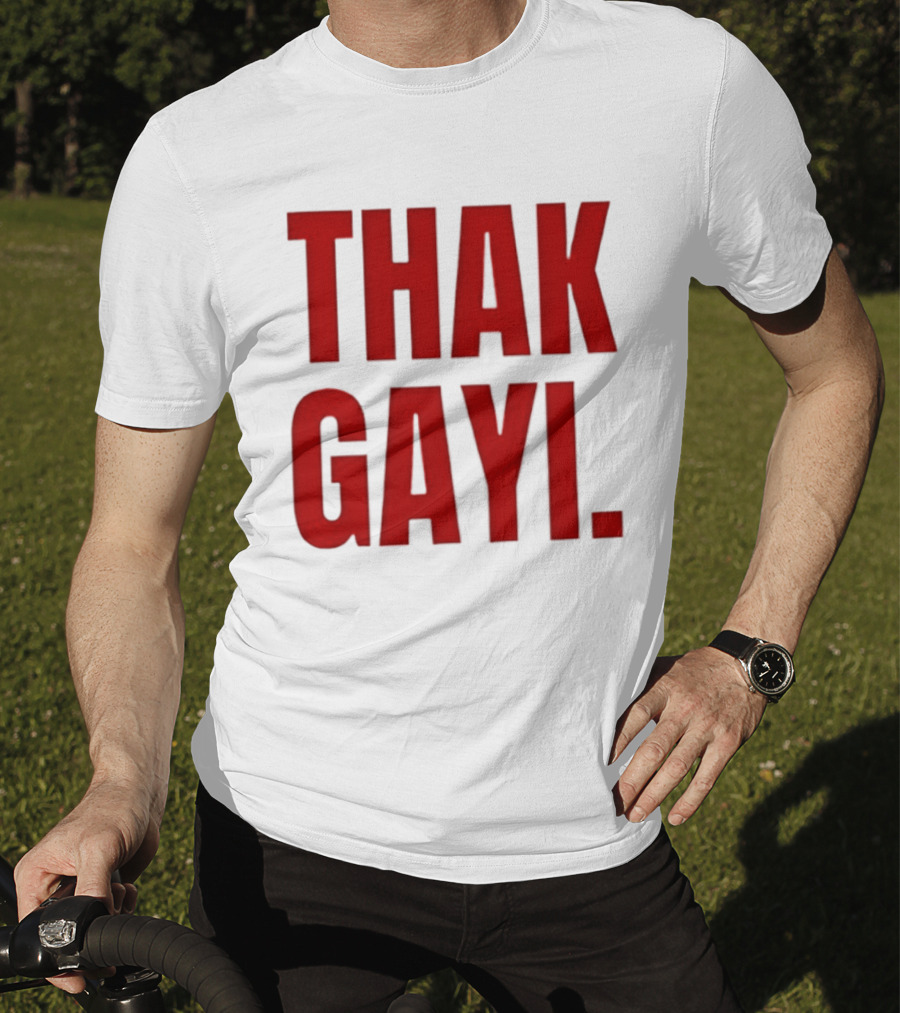 Thak Gayi Hindi Tired Exhausted Text Bold Red T-Shirt
