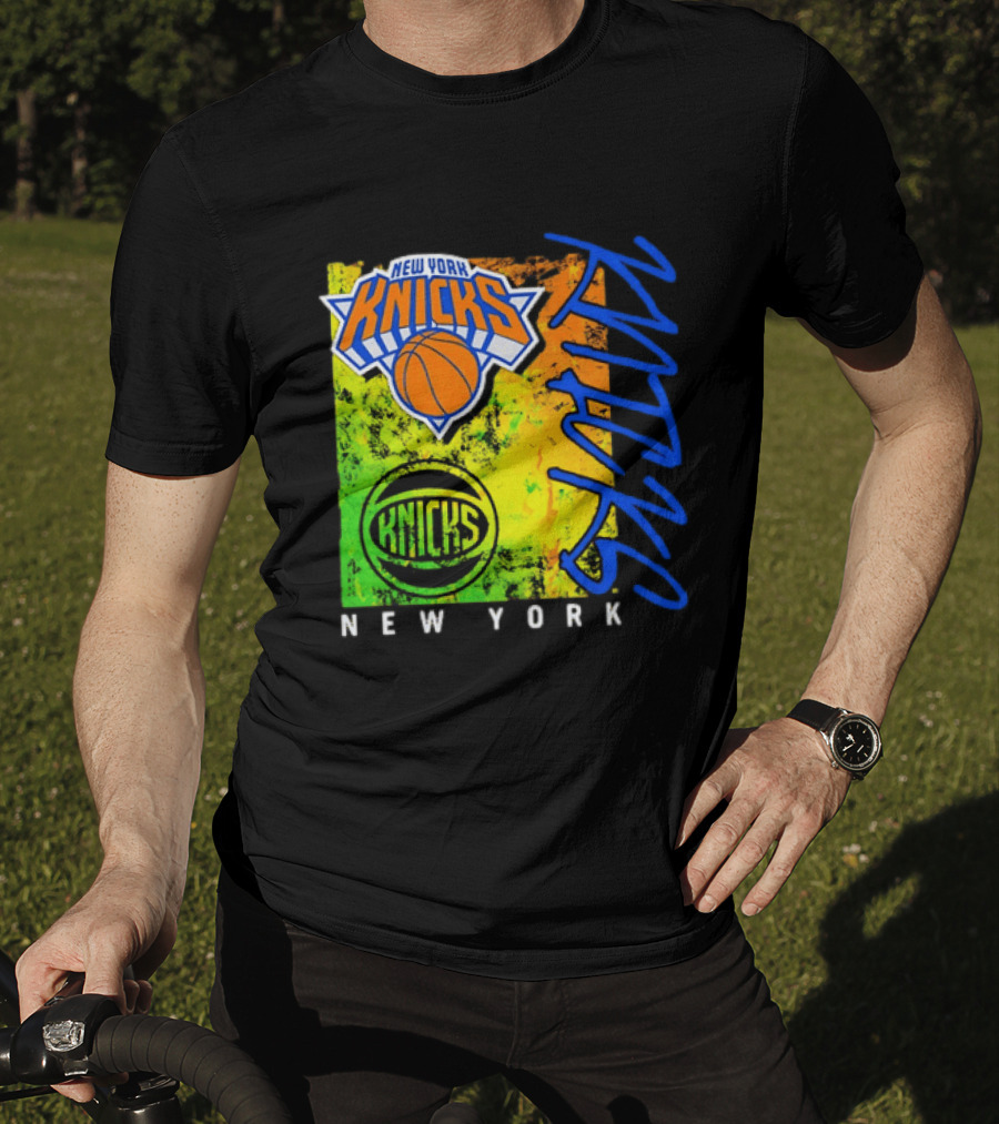 New York Knicks Distressed Basketball Retro Style NBA Fan Favorite T-Shirt