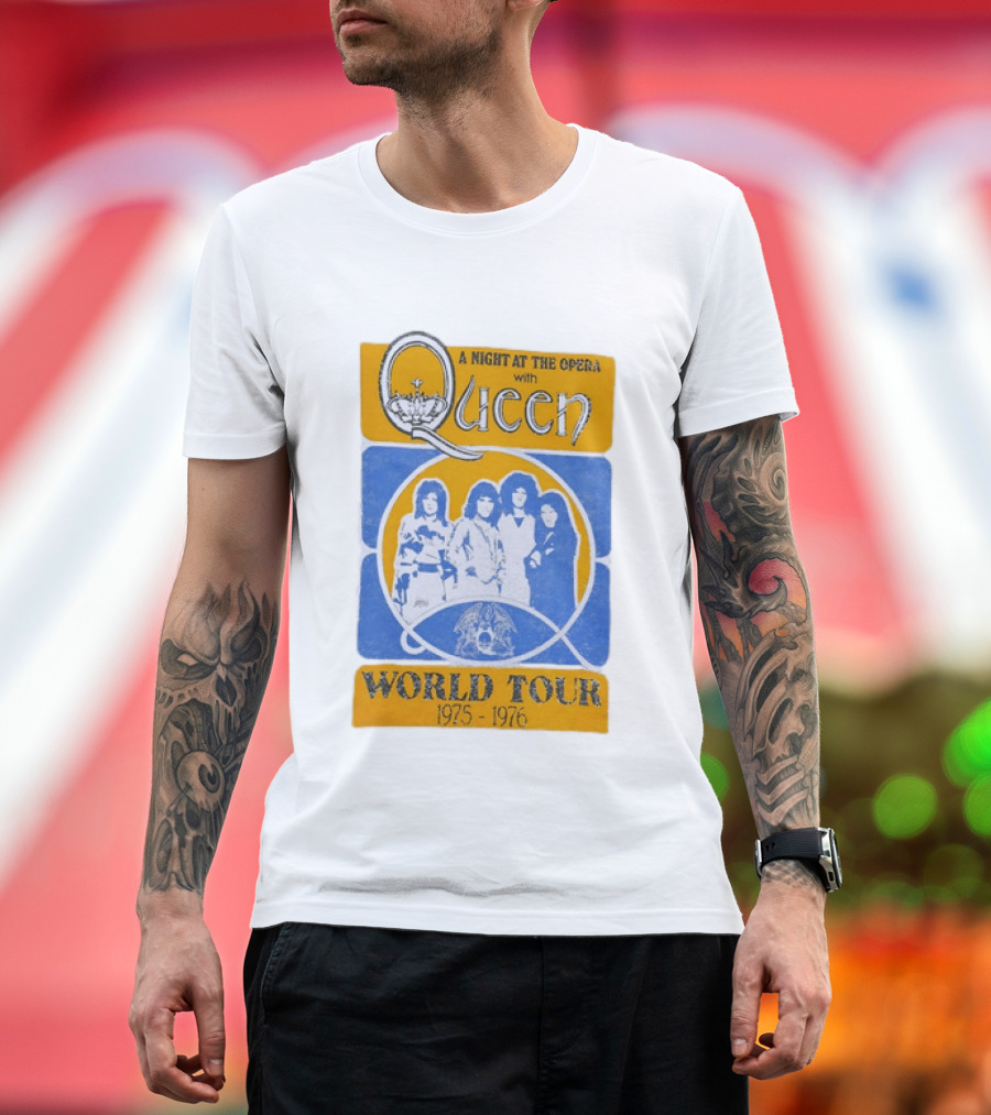 Queen A Night At The Opera World Tour 1975 1976 Vintage Band Photo T-Shirt