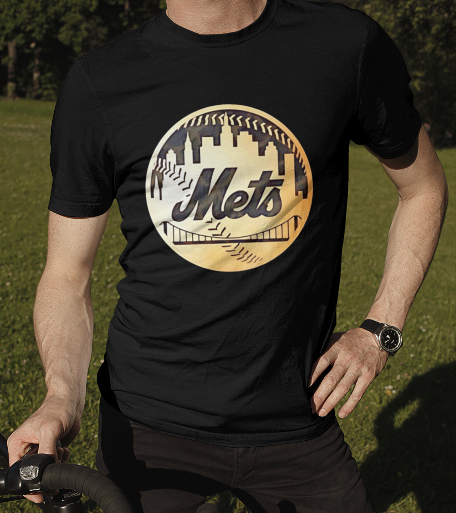 New York Mets Baseball Skyline Bridge MLB T-Shirt