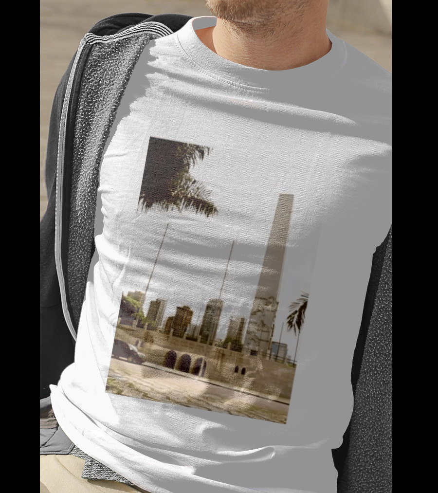 Obelisco Do Ibirapuera M M D C Viveram Pouco Para Morrer Bem Morreram Jovens Historical Monument São Paulo Brazil T-Shirt