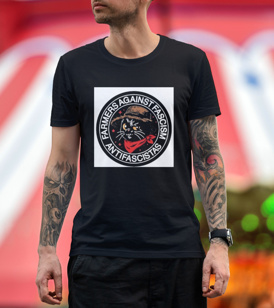 Farmers Against Fascism Antifascistas Cat Straw Hat Red Bandana T-Shirt