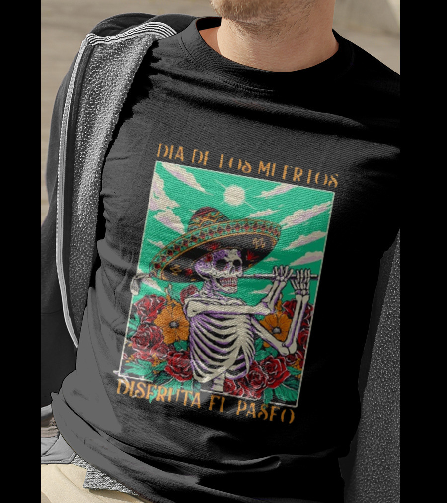 Calavera Golfer Día De Los Muertos Sombrero Flores Disfruta El Paseo T-Shirt