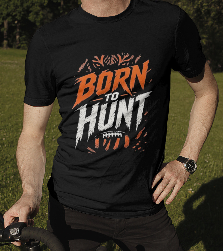 Born To Hunt Tiger Football Ball Print T-Shirt