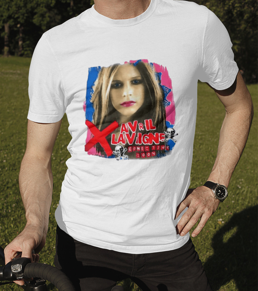 Avril Lavigne Bonez Tour 2004 Skull And Crossbones T-Shirt