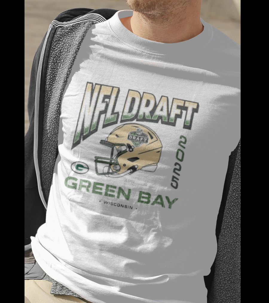 NFL Draft 2025 Green Bay APR 4 Wisconsin Packers Helmet T-Shirt