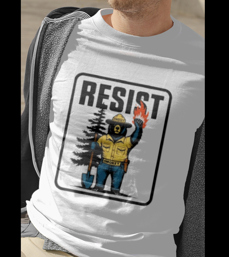 Resist Smokey Fire Prevention Bear California Forest T-Shirt