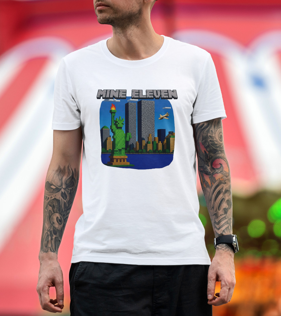 Mine Eleven Pixel City Statue Vector World Twin Towers Scene T-Shirt