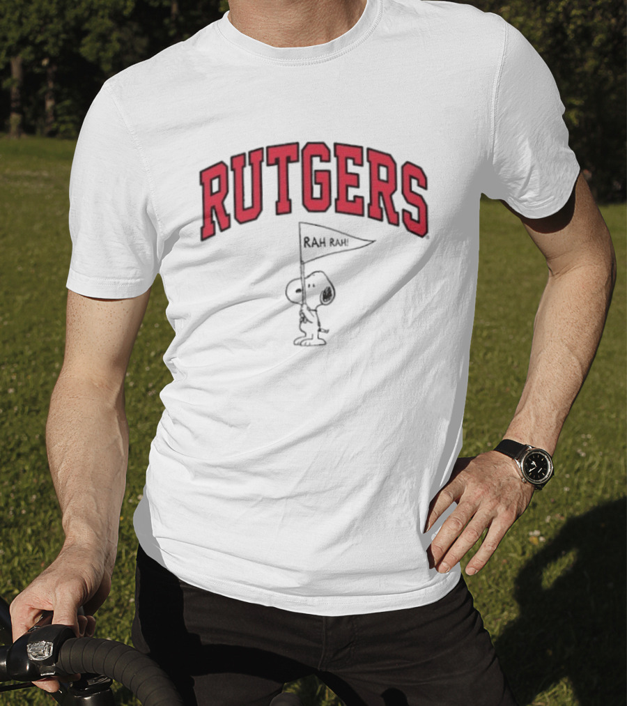 Rutgers Scarlet Knights Snoopy Rah Rah Flag T-Shirt