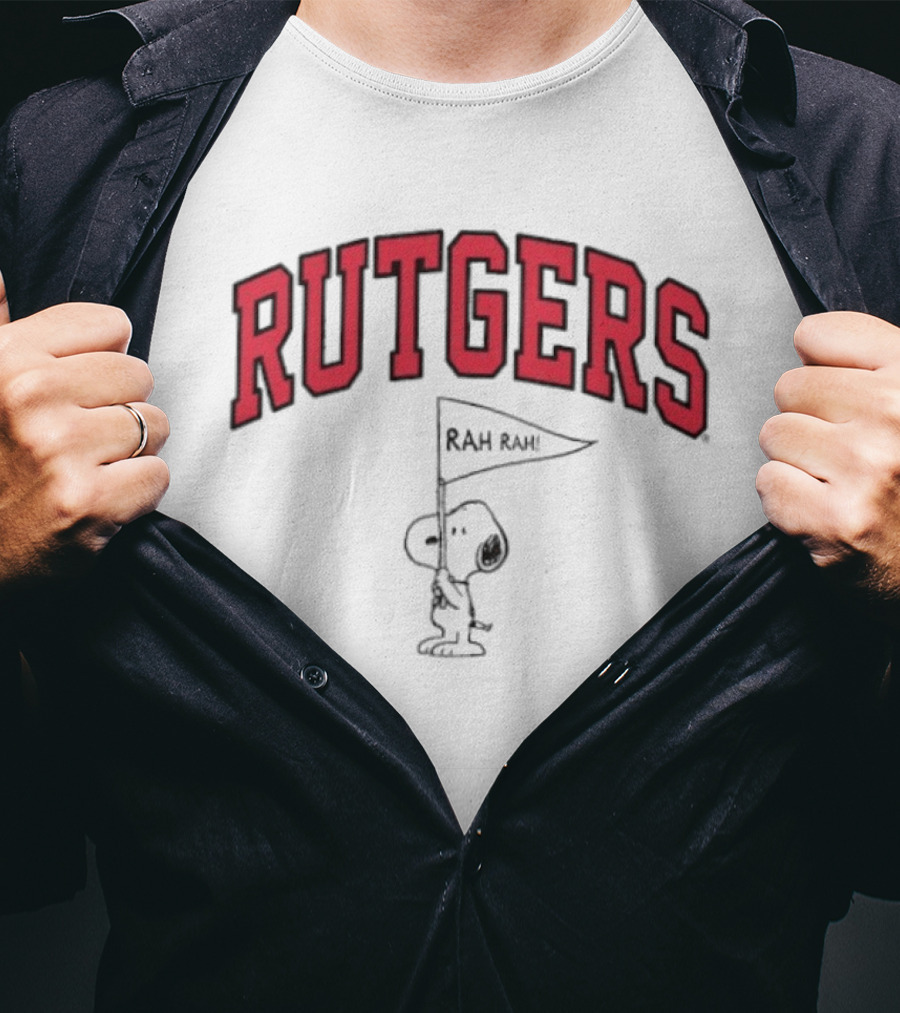 Rutgers Scarlet Knights Snoopy Rah Rah Flag T-Shirt