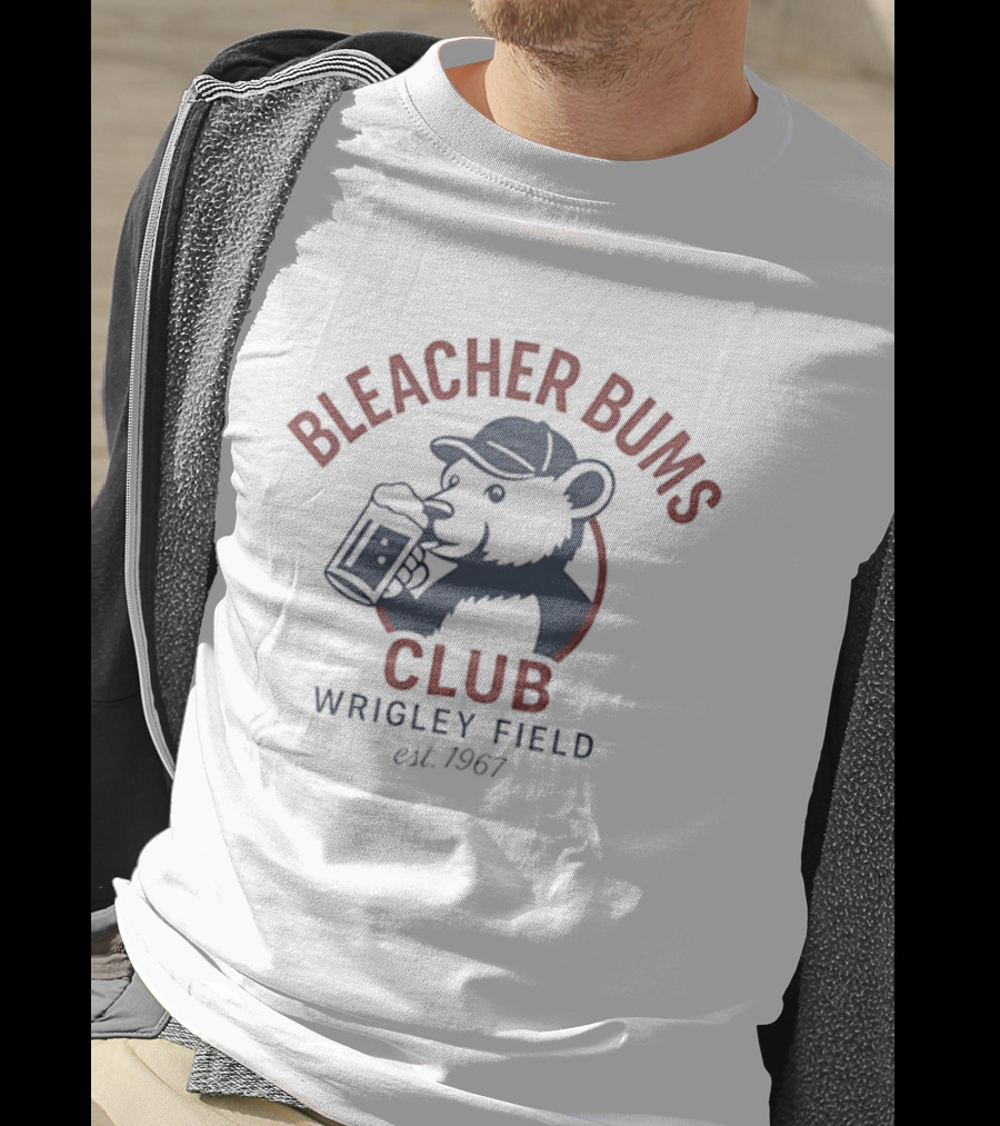Bleacher Bums Club Wrigley Field Est 1967 Bear Drinking Beer Baseball Fan T-Shirt