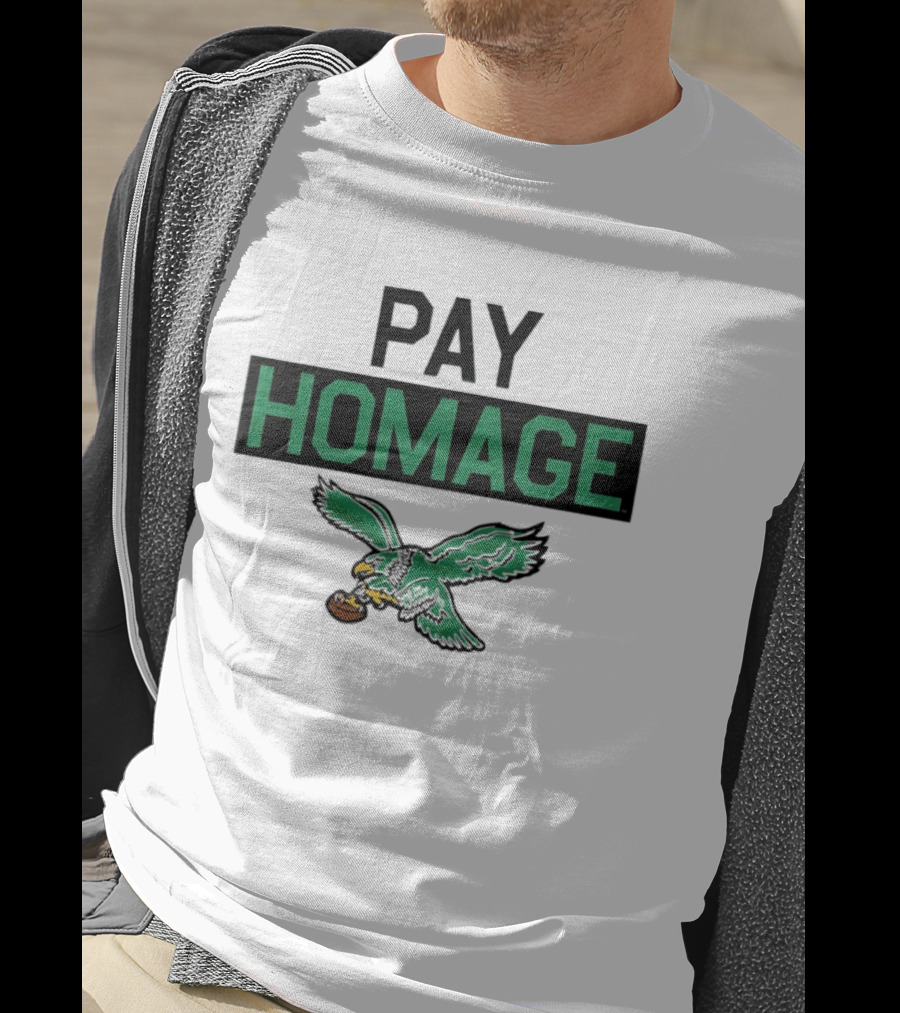Pay Homage Philadelphia Eagles Football Vintage Eagle Carrying Football T-Shirt