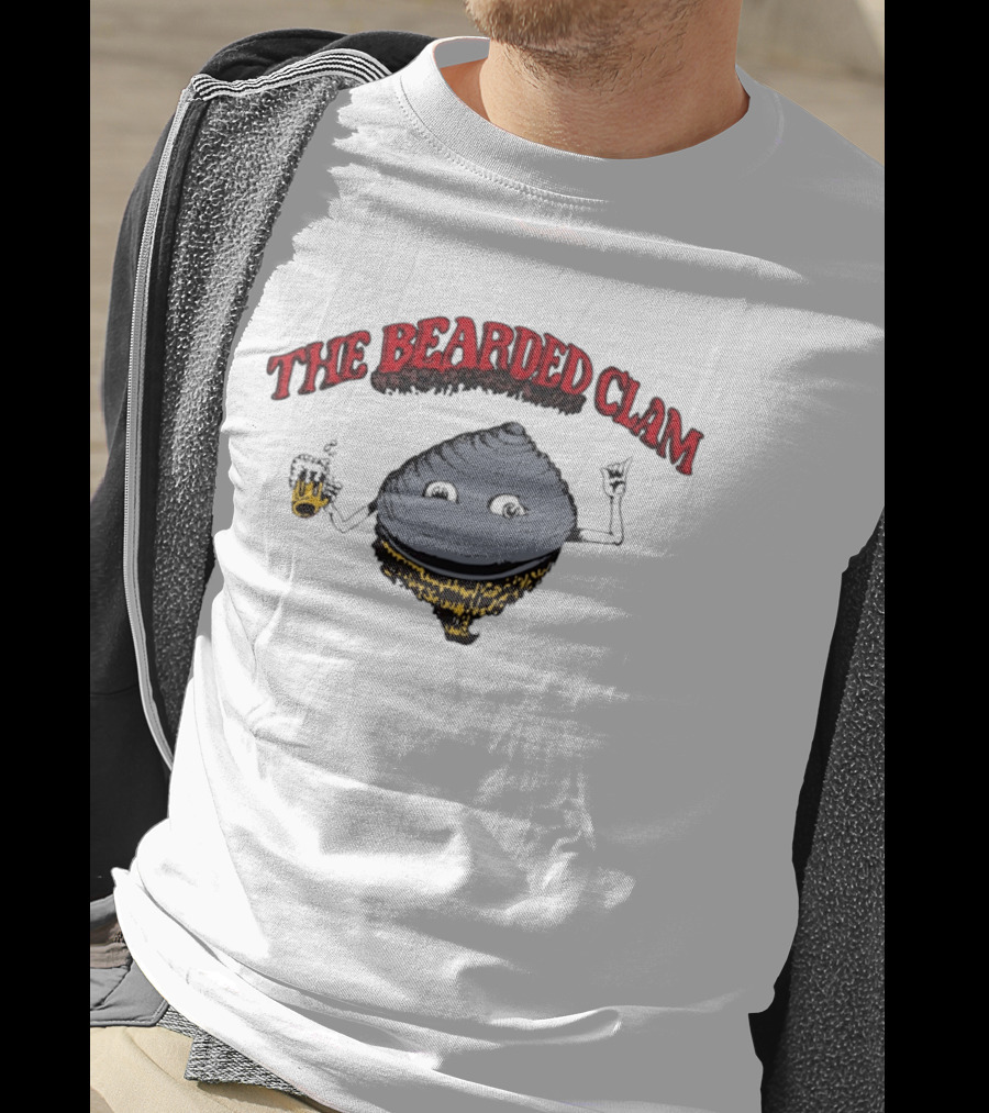 The Bearded Clam Cartoon Drinking Beer T-Shirt