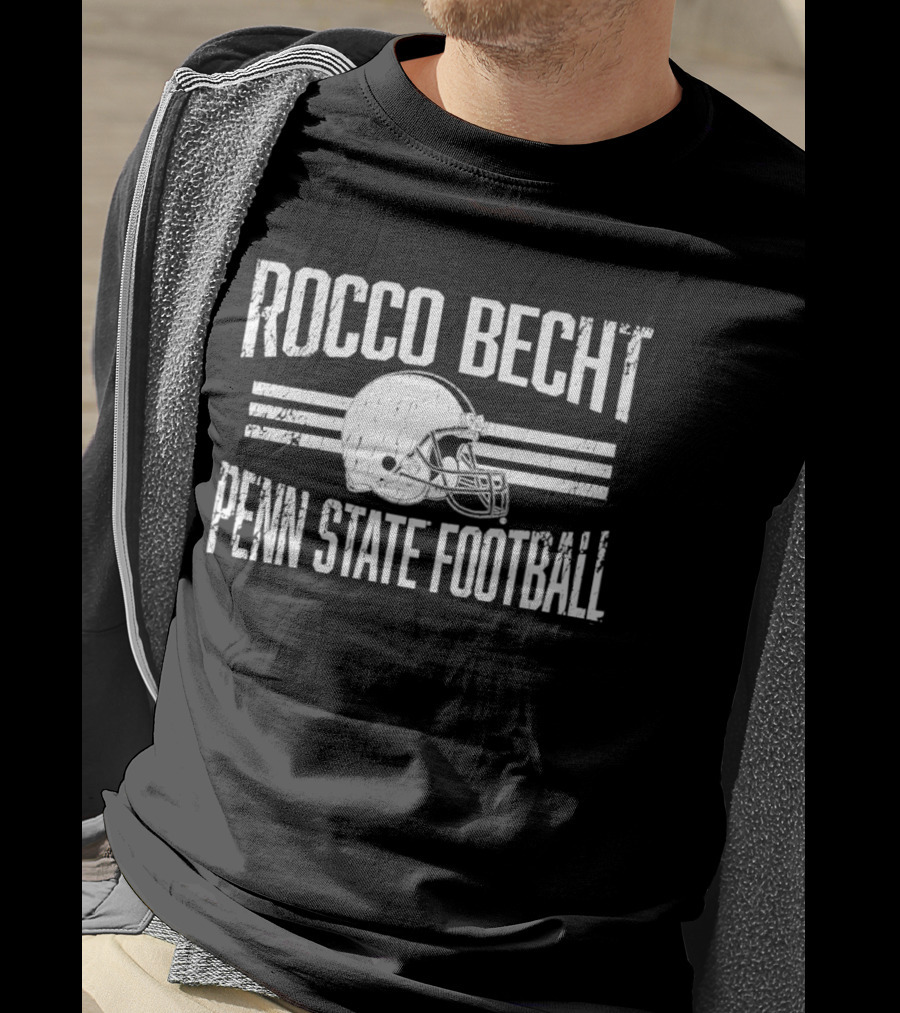Rocco Becht Penn State Football Distressed Helmet T-Shirt