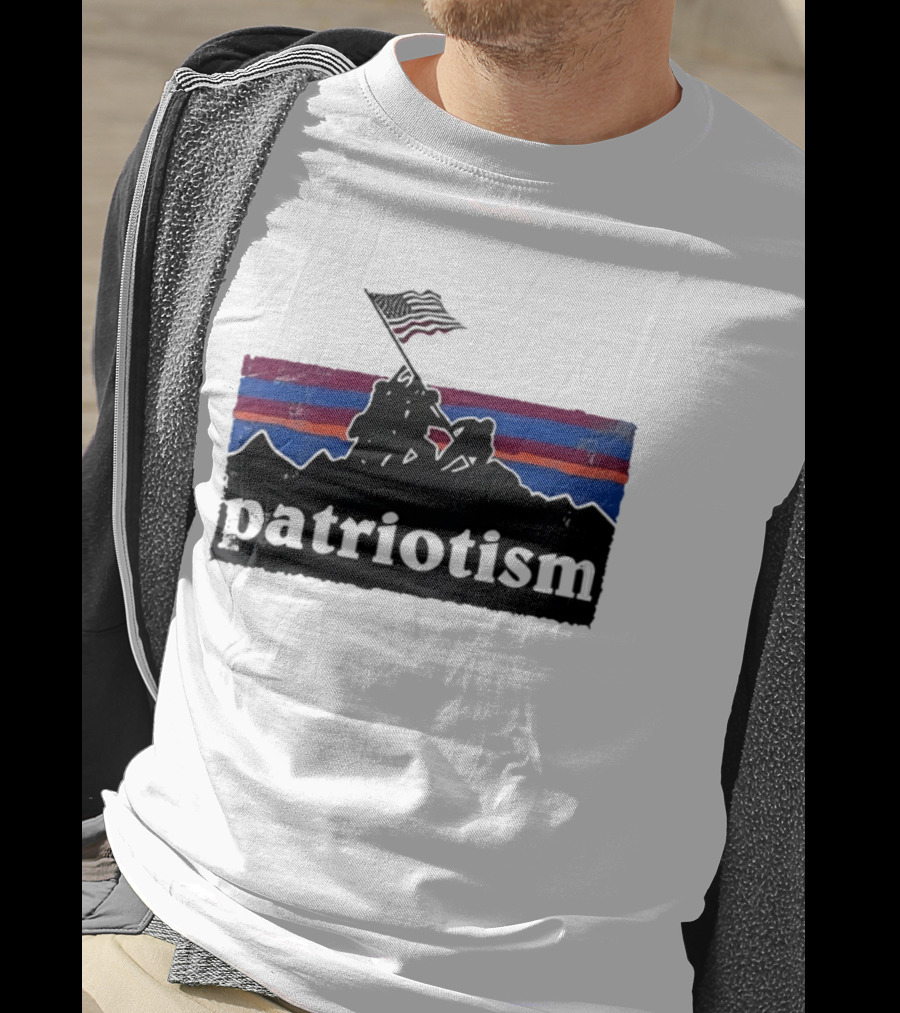 Patriotism Distressed Iwo Jima Flag Raising Retro Stripes T-Shirt
