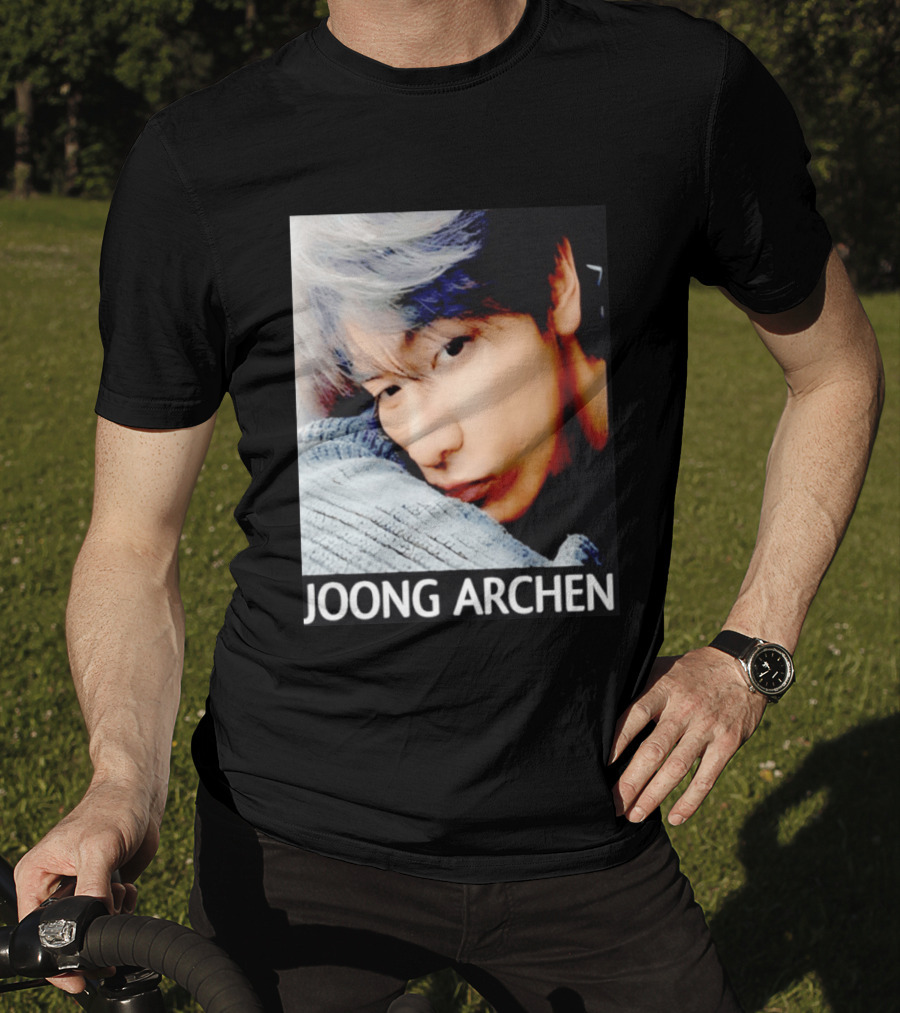 Joong Archen Thai Actor Close Up Pillow T-Shirt