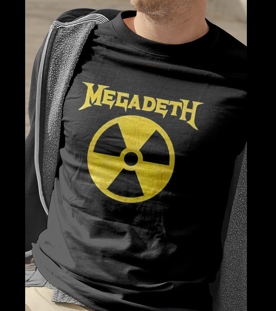 Megadeth Distressed Radioactive Symbol Heavy Metal T-Shirt