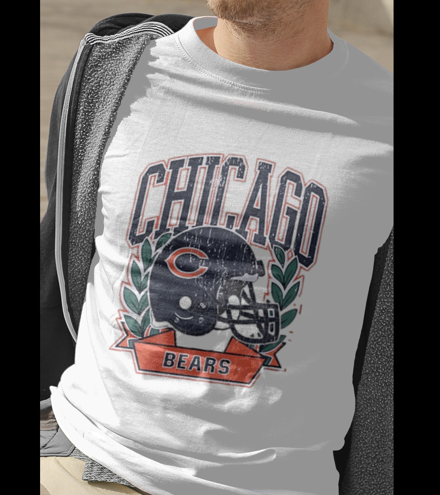 Chicago Bears Distressed Football Helmet T-Shirt