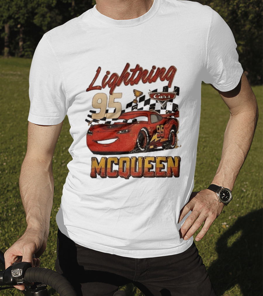 Lightning McQueen 95 Cars Trophy Checkered Flags Disney Pixar T-Shirt