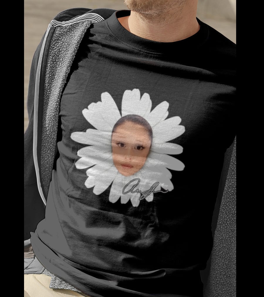 Ariana Petal Daisy Meme Face Cute Signature T-Shirt