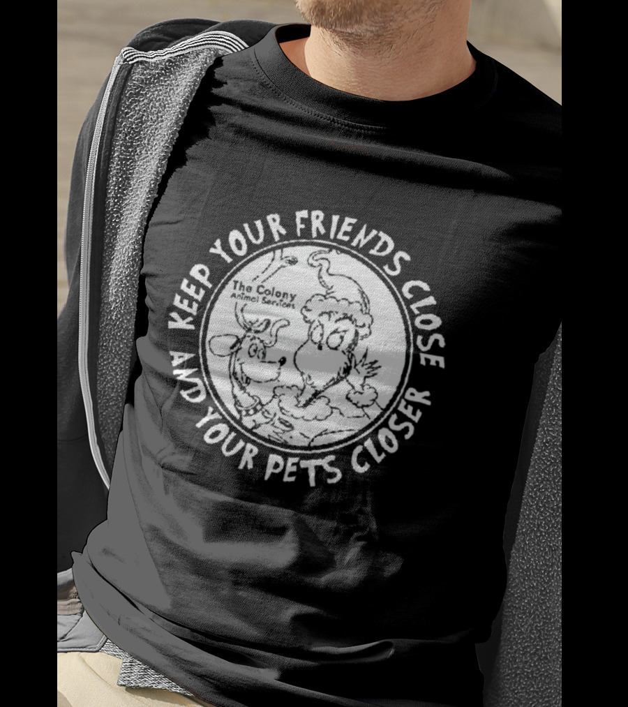 The Grinch Keep Your Friends Close And Your Pets Closer Charcoal T-Shirt