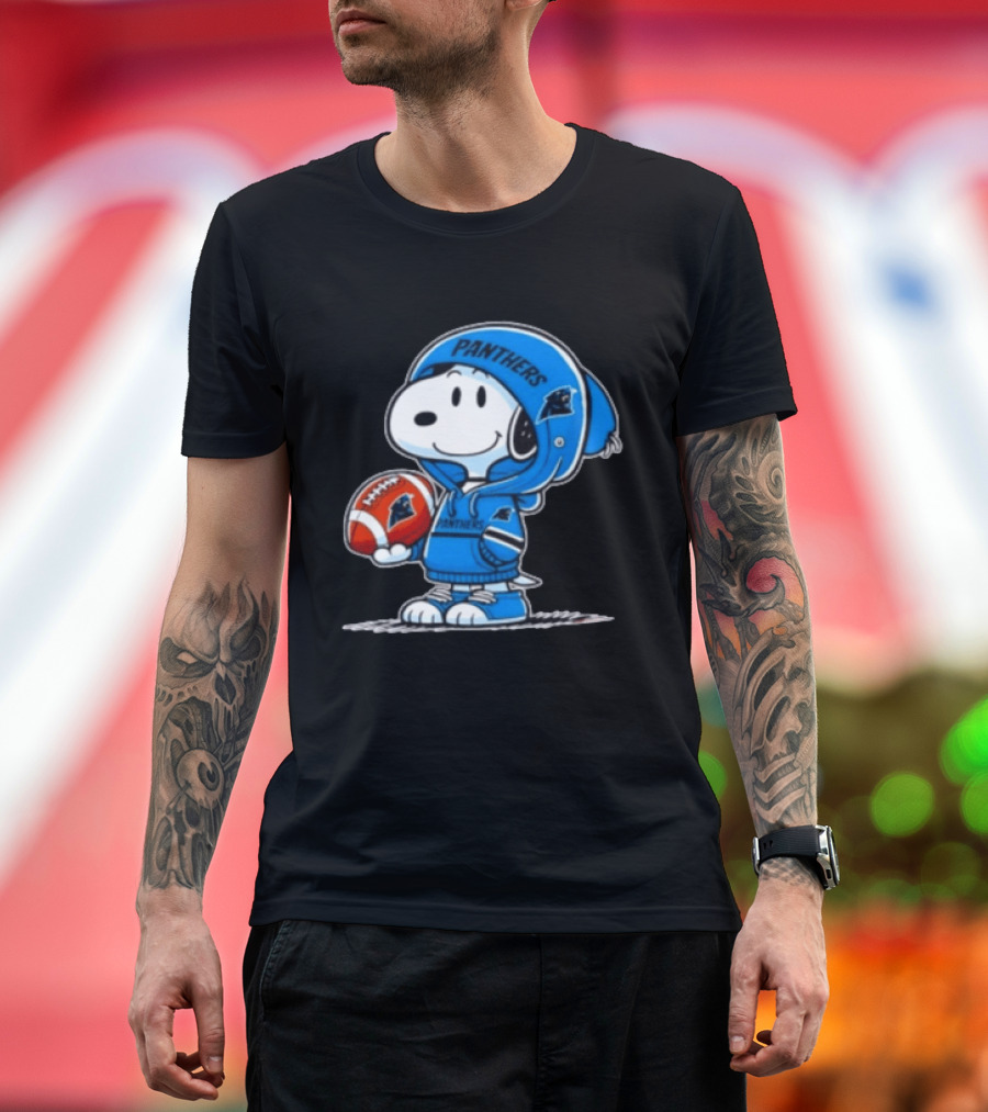Snoopy Carolina Panthers Fan Holding Football Peanuts T-Shirt