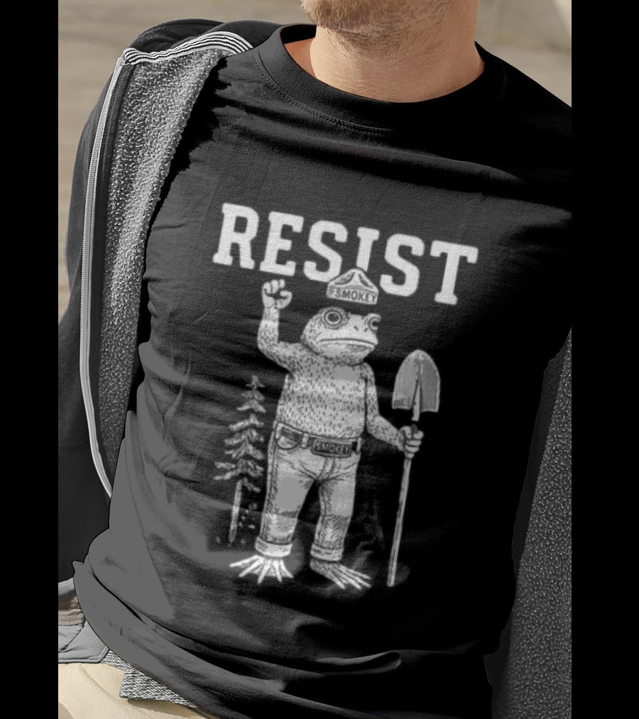 Resist Smokey Frog Portland Original Free Hat T-Shirt