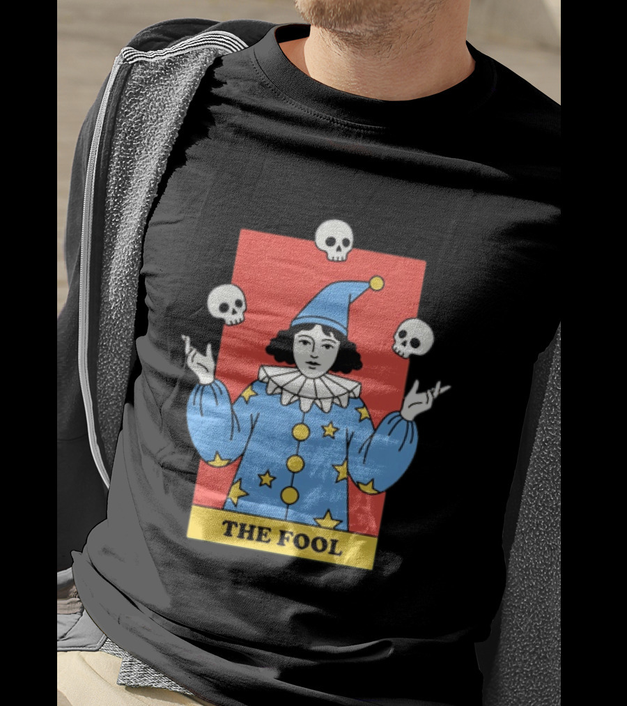 The Fool Tarot Card Jester Juggling Skulls Occult T-Shirt
