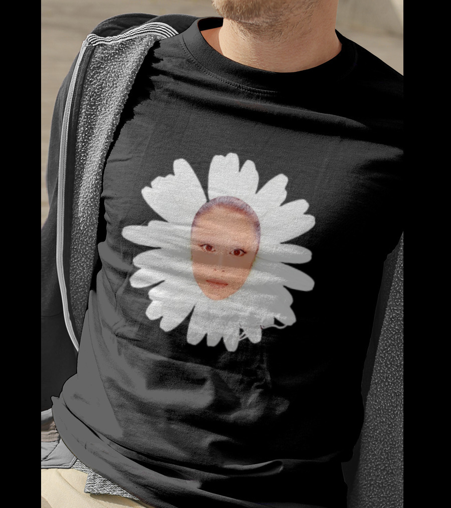 Ariana Grande Daisy Flower Face With Signature T-Shirt