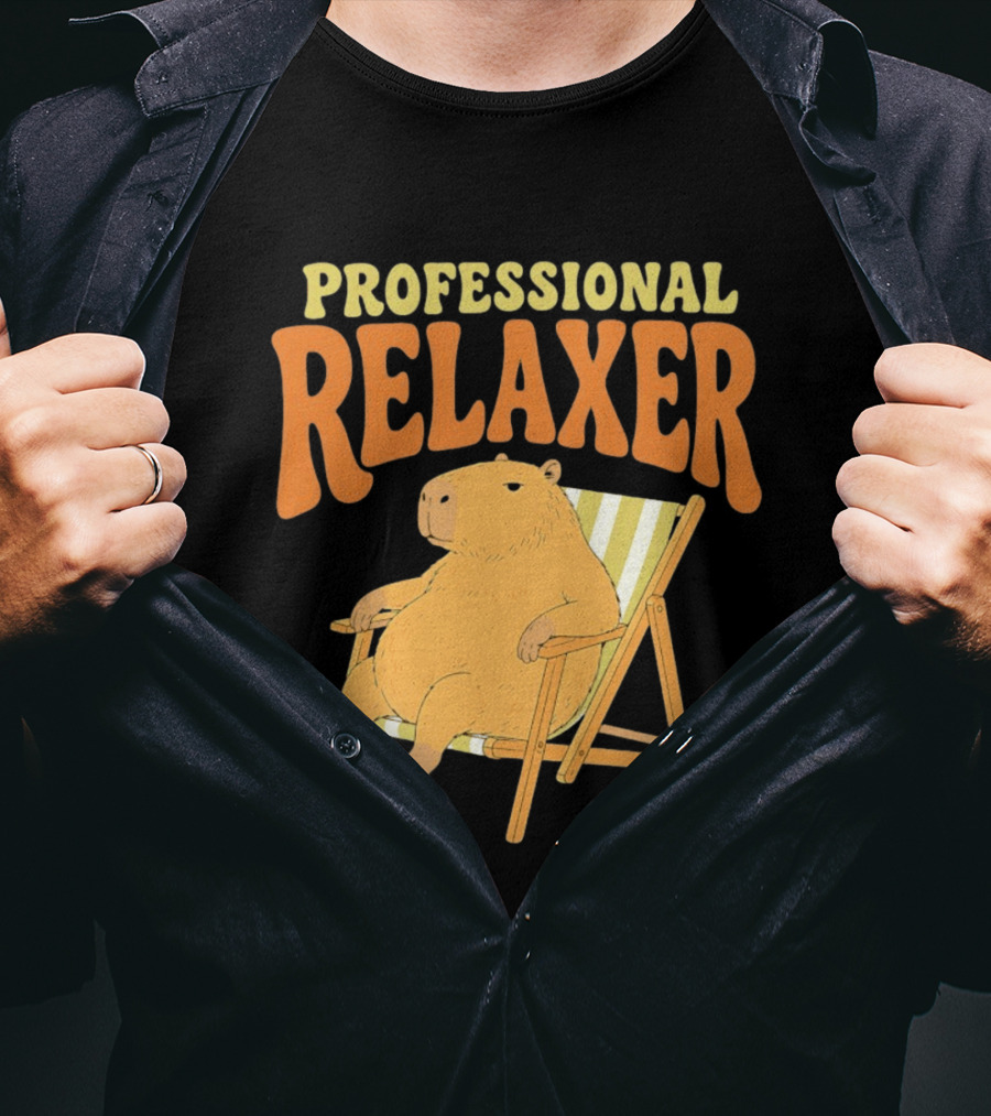 Professional Relaxer Capybara Sitting In Beach Chair T-Shirt