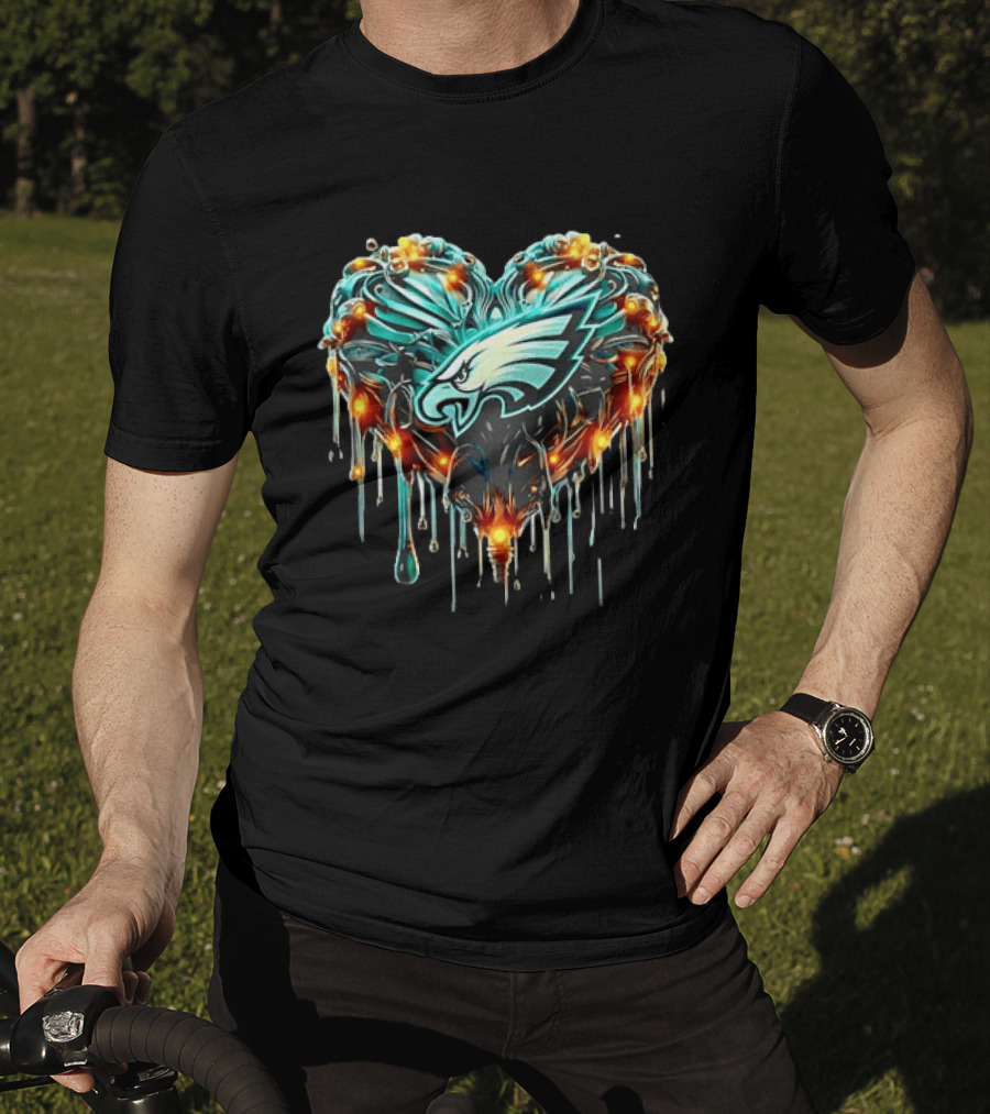 Philadelphia Eagles Heart Caramel Dripping Effect T-Shirt