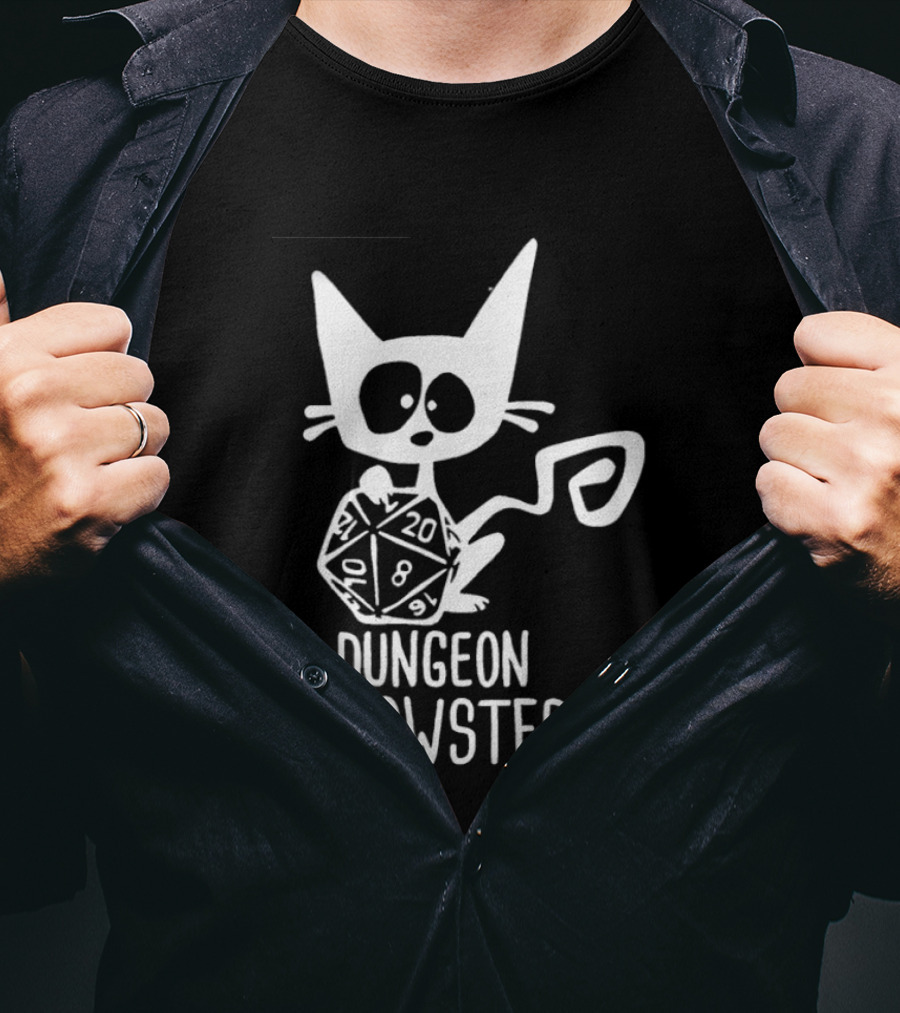 Dungeon Meowster Cat Holding D20 Dice Dungeons And Dragons T-Shirt