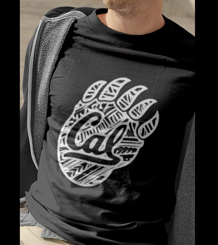 Trending Chicago Bears Football Bear Paw Cal T-Shirt