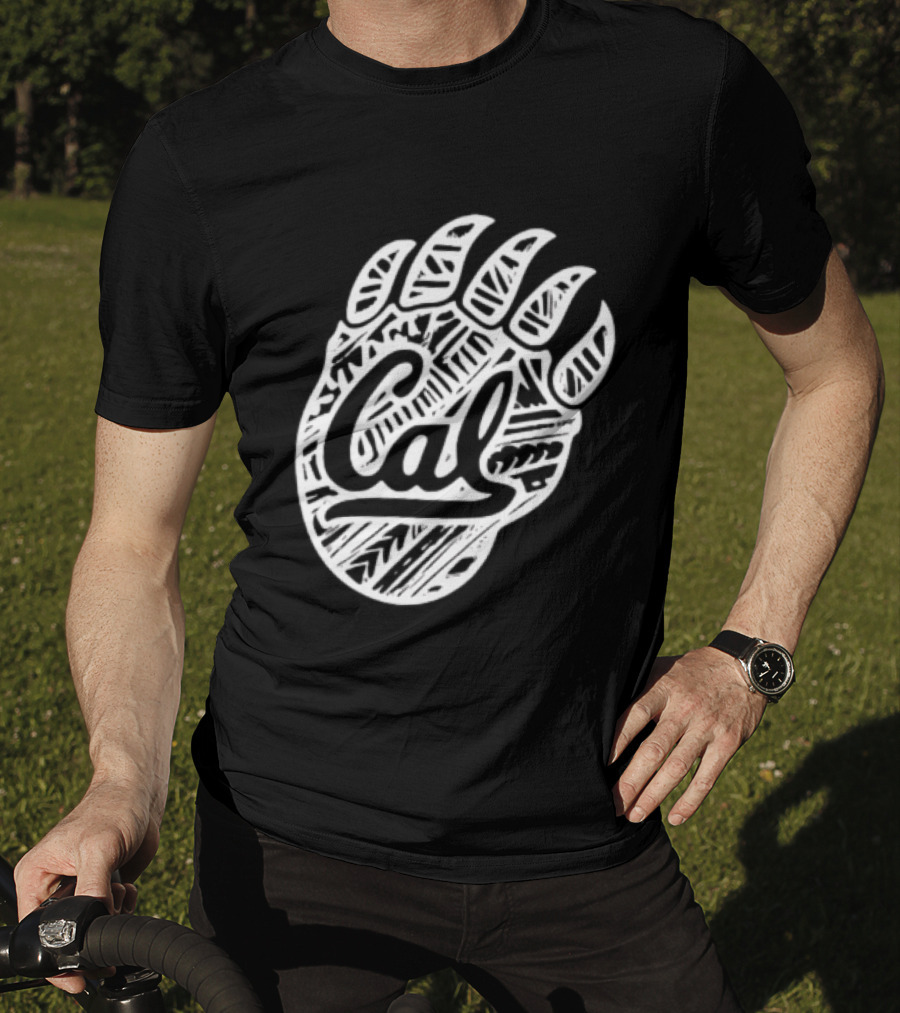 Trending Chicago Bears Football Bear Paw Cal T-Shirt