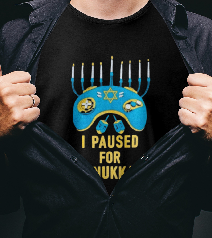 I Paused For Hanukkah Menorah Gaming Controller Star Of David T-Shirt