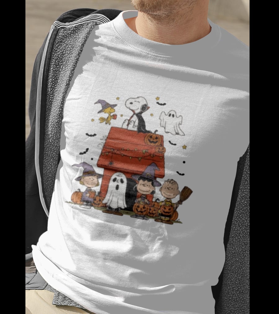 Snoopy Halloween Woodstock Ghost Pumpkins Charlie Brown Lucy 2025 T-Shirt