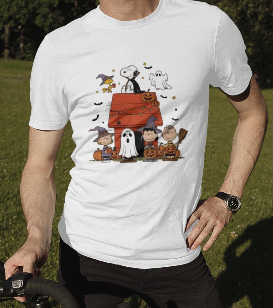 Snoopy Halloween Woodstock Ghost Pumpkins Charlie Brown Lucy 2025 T-Shirt