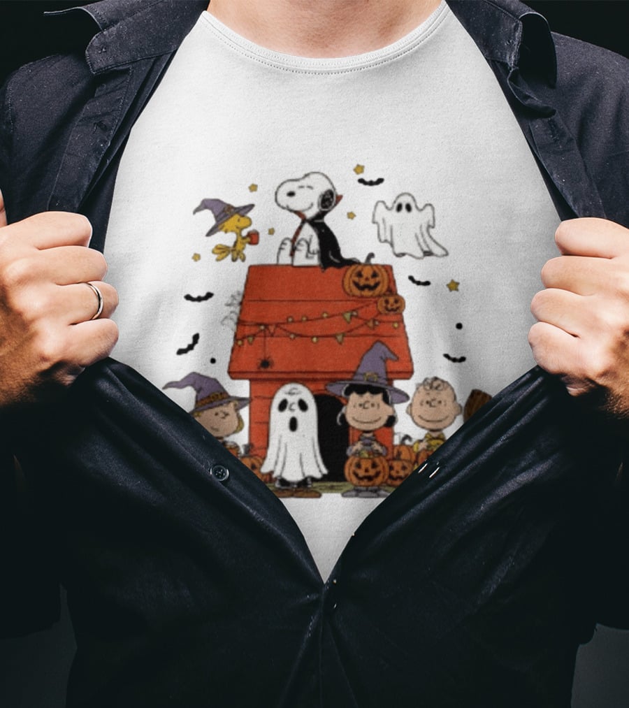 Snoopy Halloween Woodstock Ghost Pumpkins Charlie Brown Lucy 2025 T-Shirt