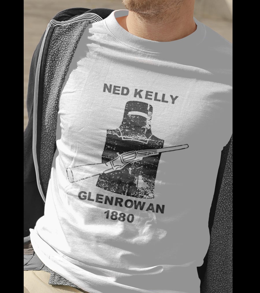 Ned Kelly Glenrowan 1880 Distressed Australian History Iconic Outlaw Image T-Shirt