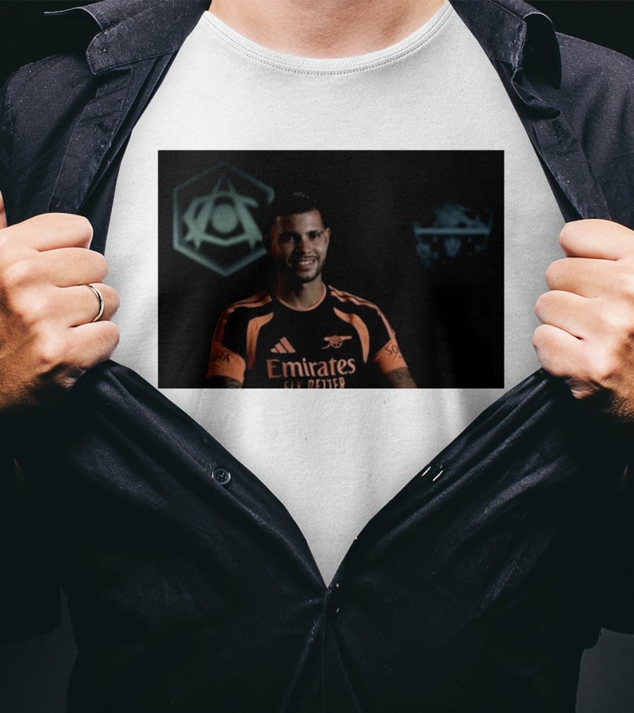 Emirates Fly Better Arsenal Move Ambitions Guimarães SOPHIA T-Shirt