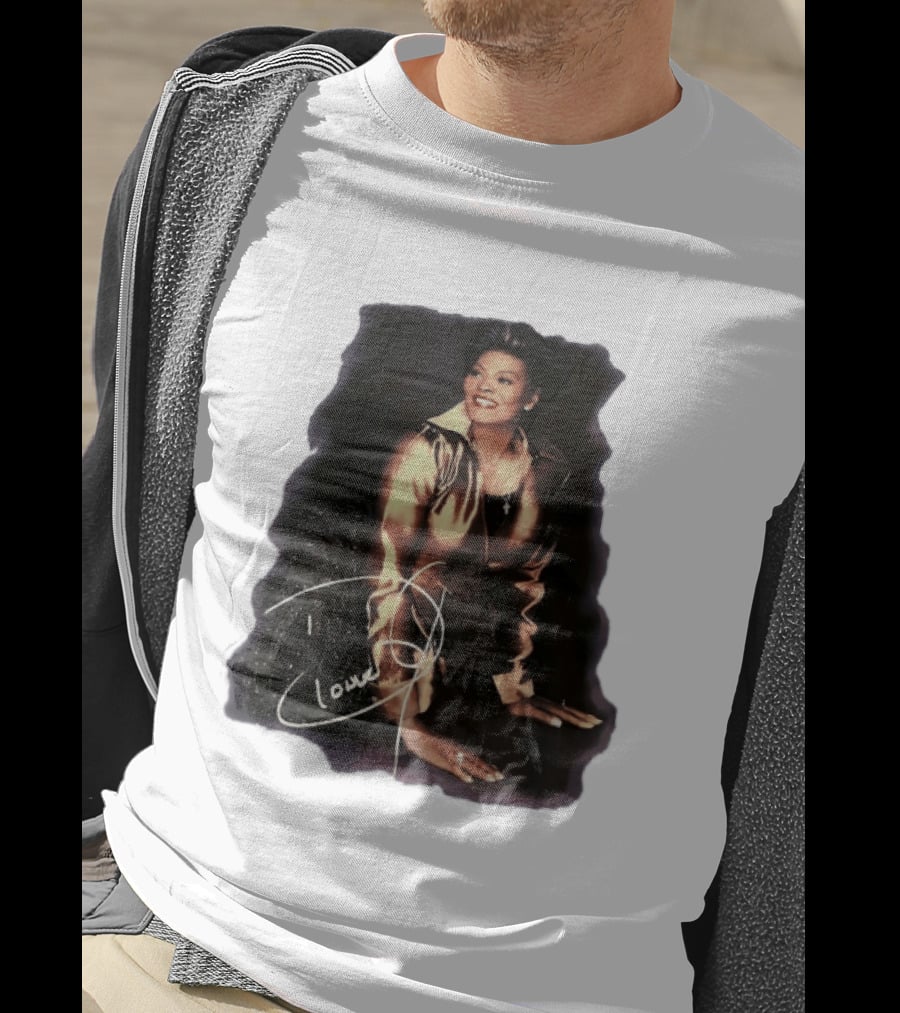 Dionne Warwick Iconic Soul Singer Legend Autographed Image T-Shirt